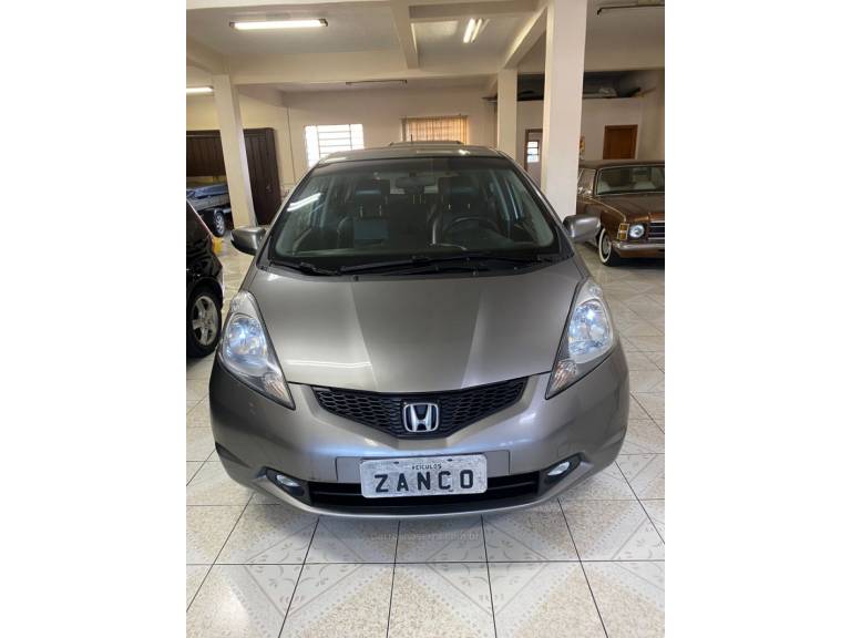 HONDA - FIT - 2008/2009 - Cinza - R$ 44.000,00